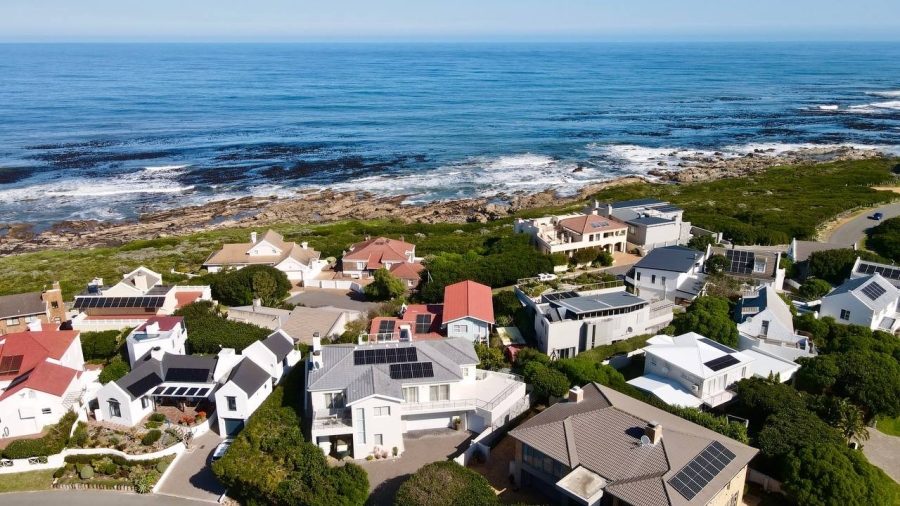 5 Bedroom Property for Sale in Vermont Western Cape